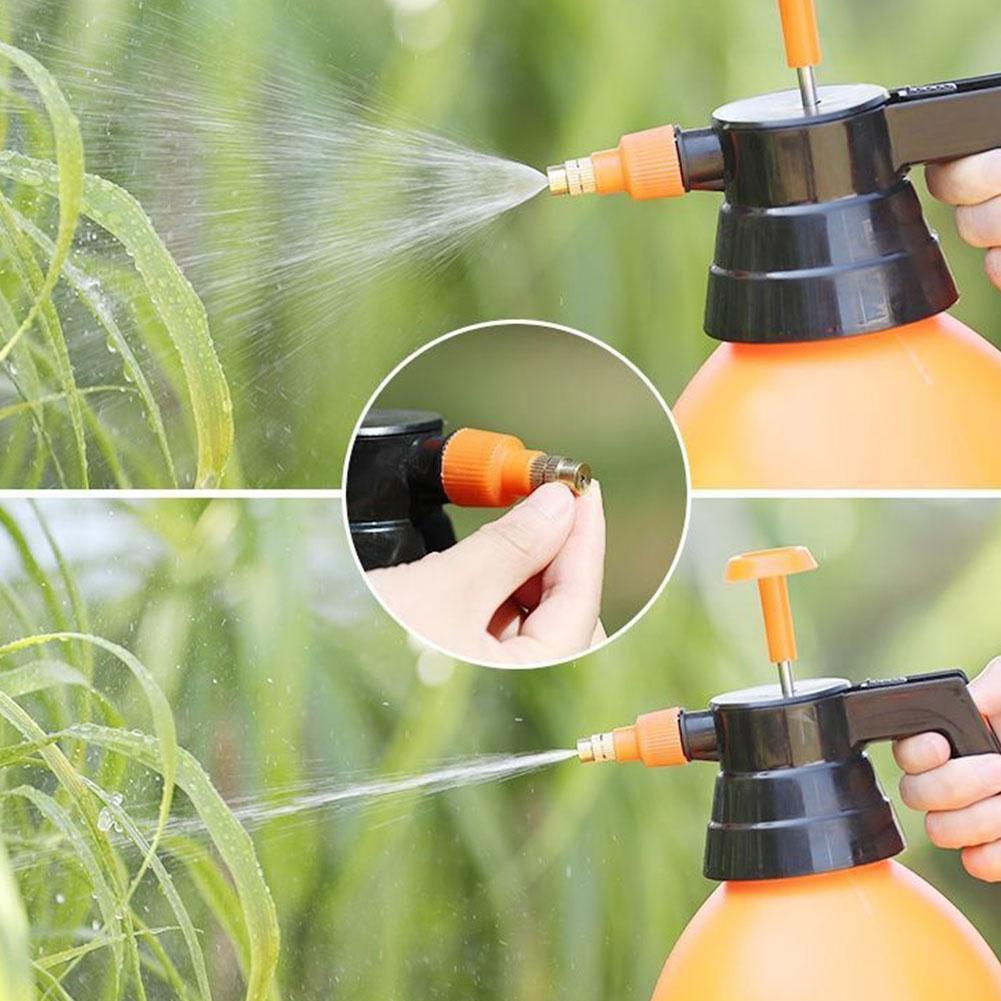 Opryskiwacz ogrodowy z pompką  – Sports Equipment Disinfectant Spray recenzja i cena